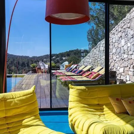 On The Rocks Villa