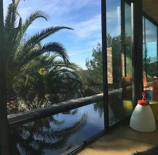 On The Rocks Villa