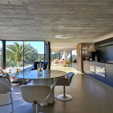 On The Rocks * Bandol